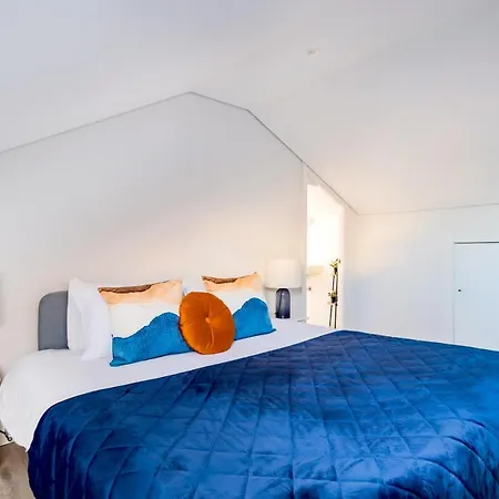 Mbird Lapa River View Duplex * Lizbona