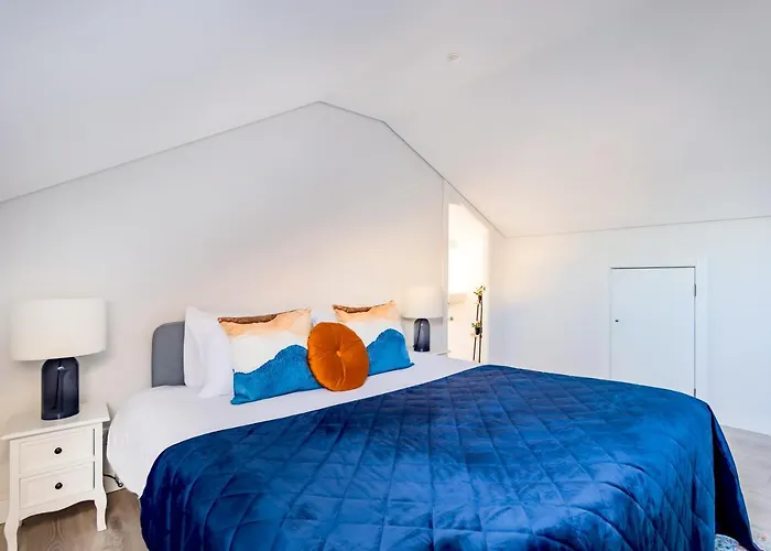 Mbird Lapa River View Duplex * Lizbona